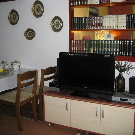 Medo 라브나 고라